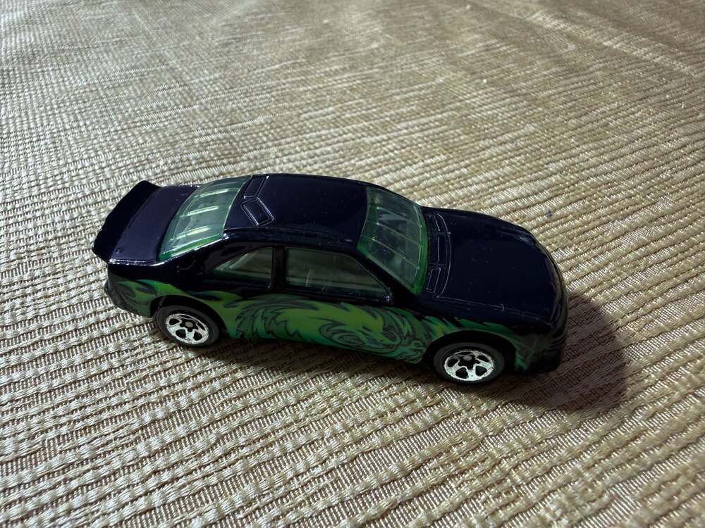 Hot Wheels 1996 NASCAR Race Car Black Green Dragon 1/64 Diecast Car Toy